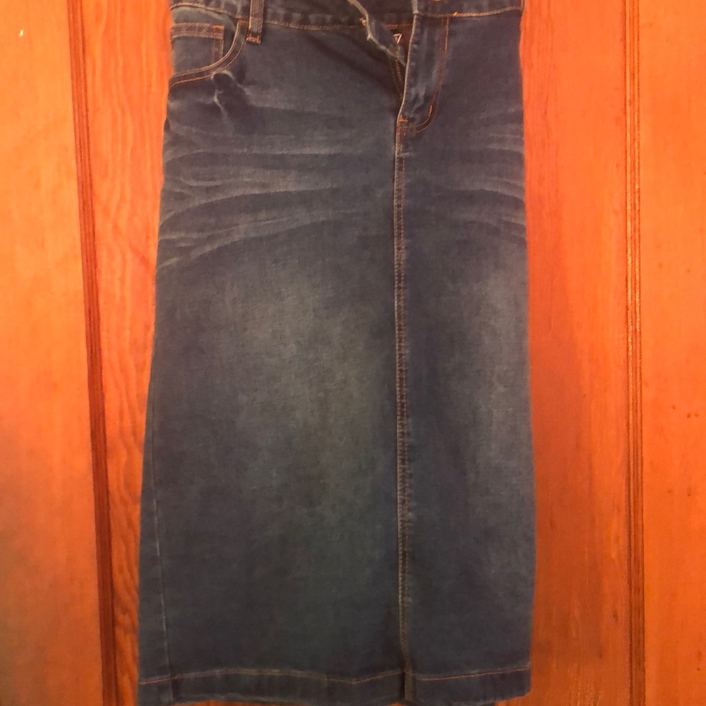 Denim skirt